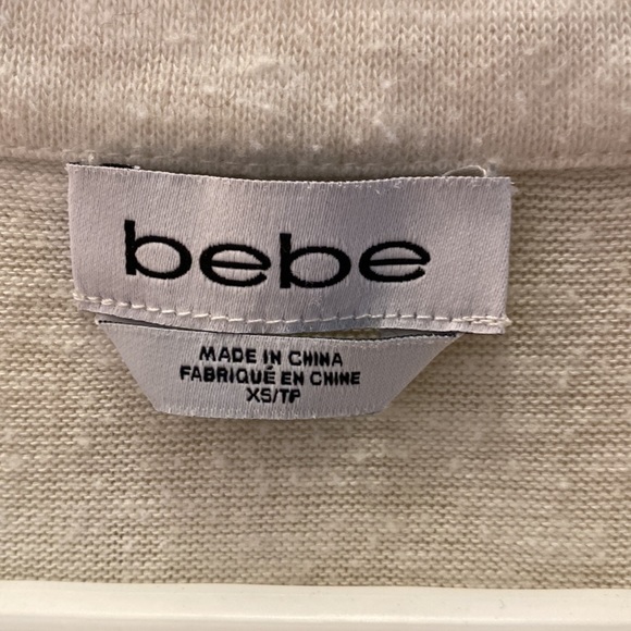 White long sleeved top. - Picture 4 of 4